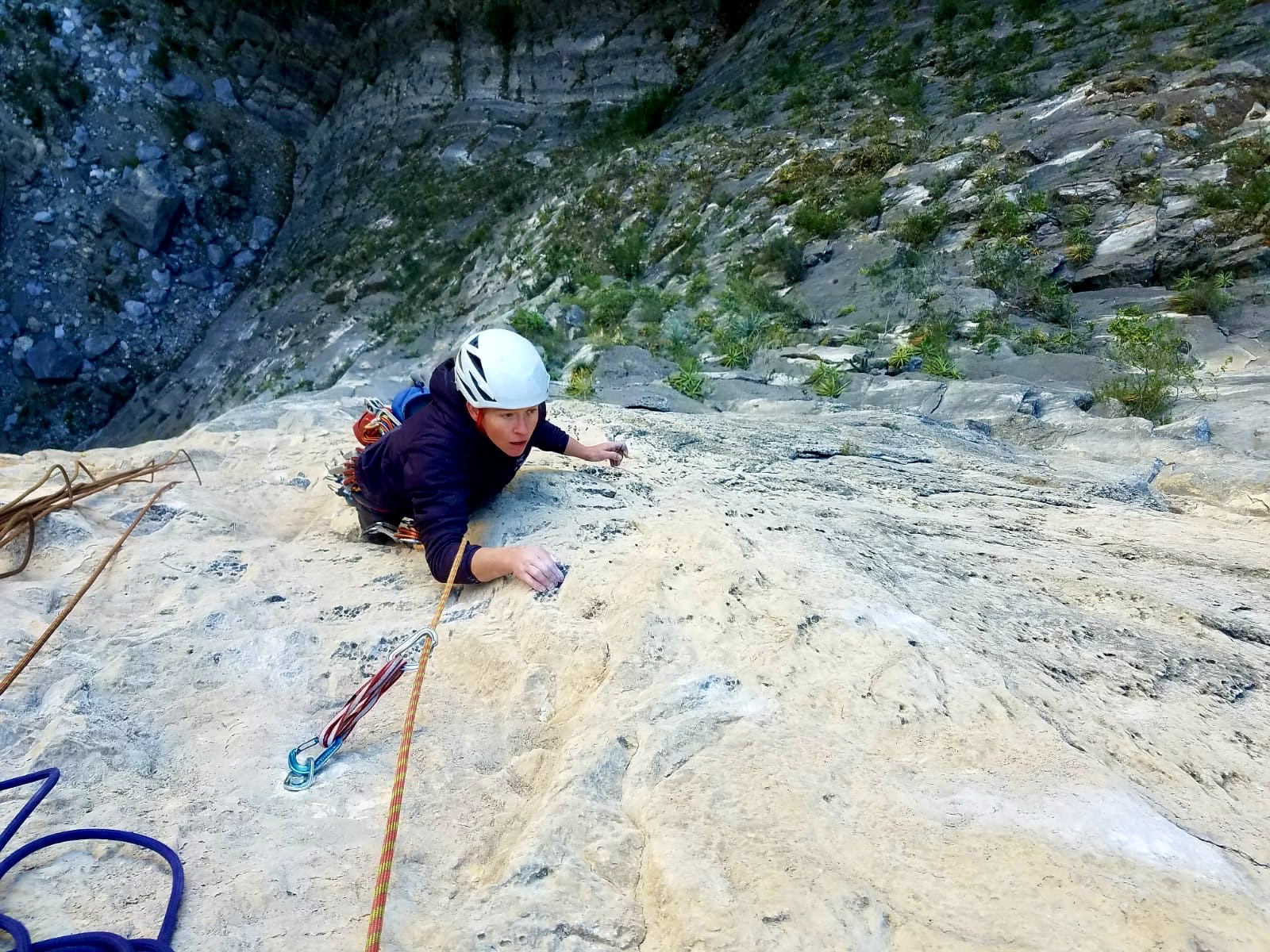 erin demarco climbing karma bonfire la huasteca mexico